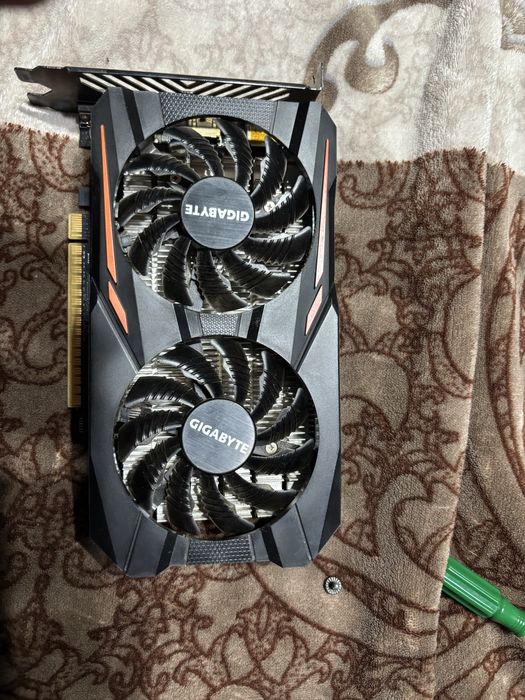 Продам видеокарту gtx 1050 4gb не дорого за 20000