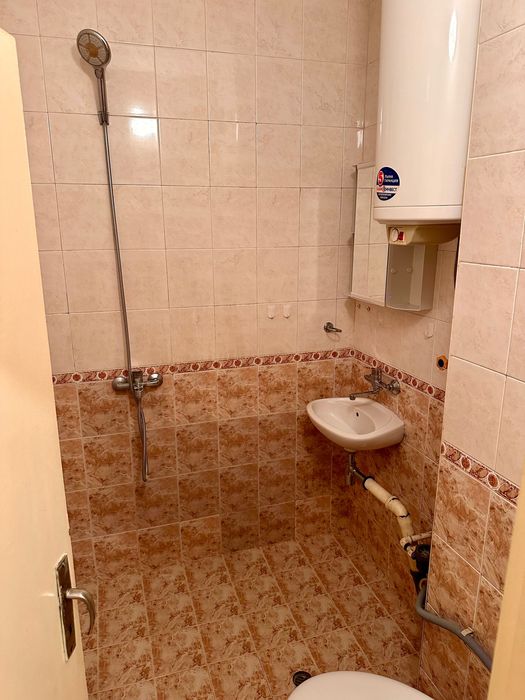 Дава се под наем Едностаен апартамент в Пловдив, Кючук Париж - 39 кв.м за 204 € - Снимка #6