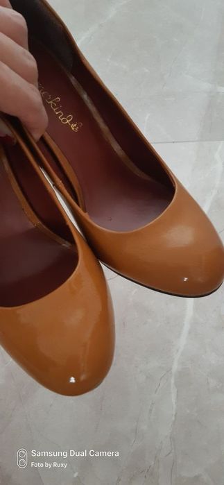 Pantofi cu toc, mărimea 36