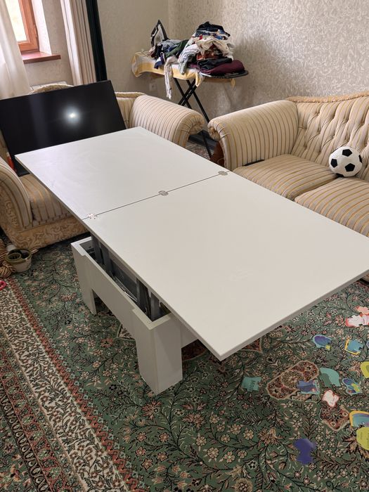 Стол-трансформер 2в1 — журнальный и обеденный