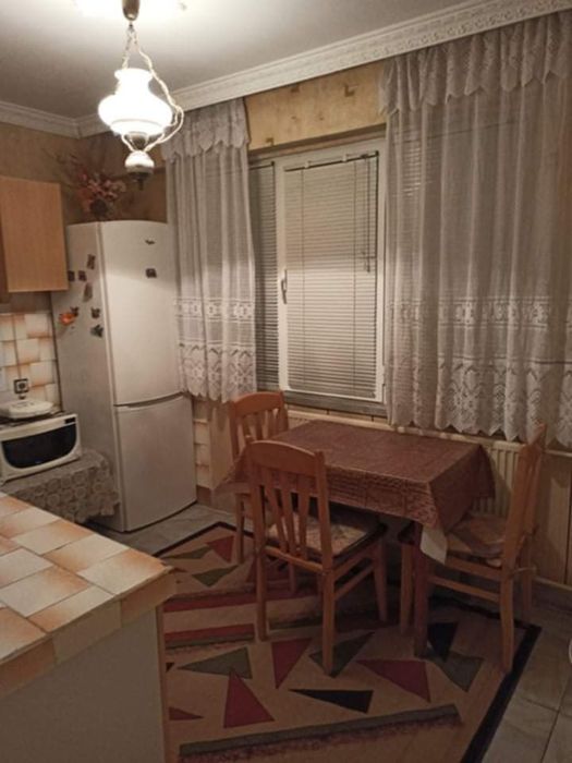 Дава се под наем Тристаен апартамент в Плевен, Сторгозия - 80 кв.м за 280.5 € - Снимка #5