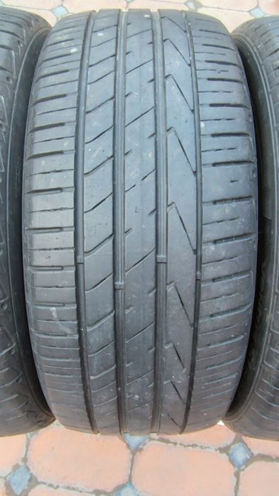 балон hankook 245/45/19