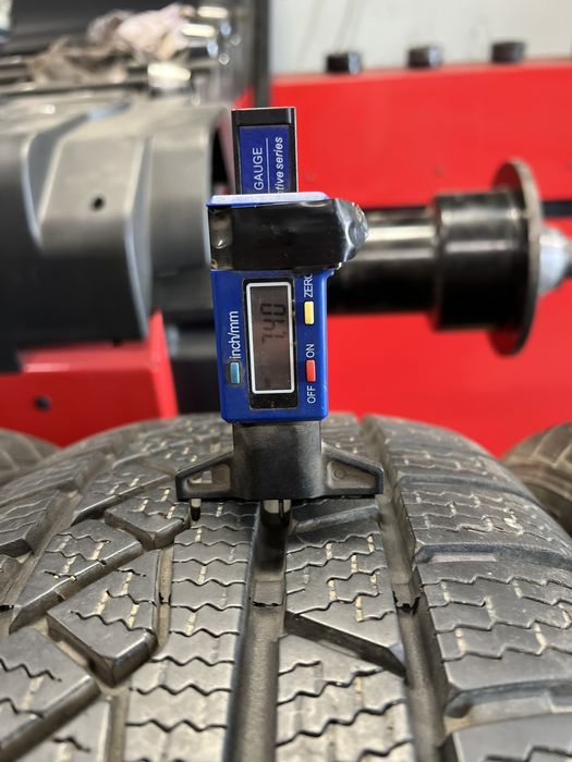 Зимни гуми 225/60 R18 Petlas