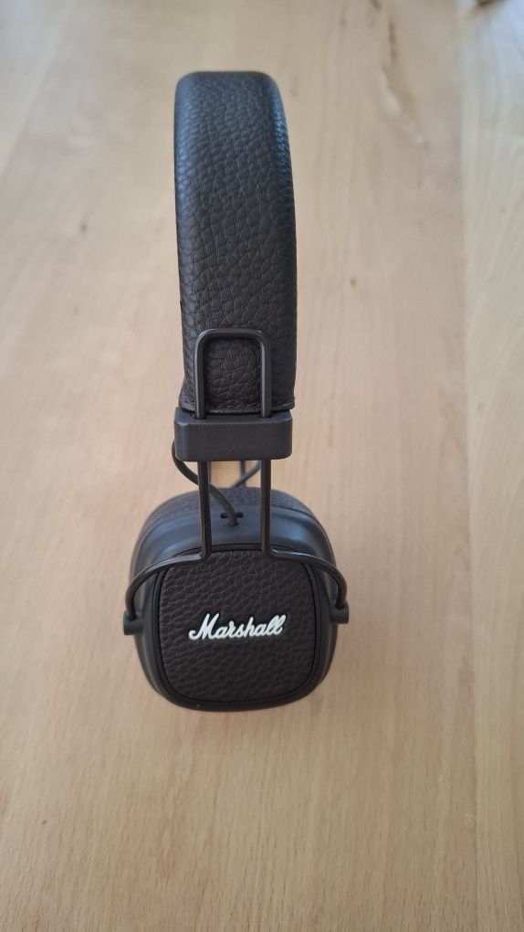 Marshall Major II слушалки