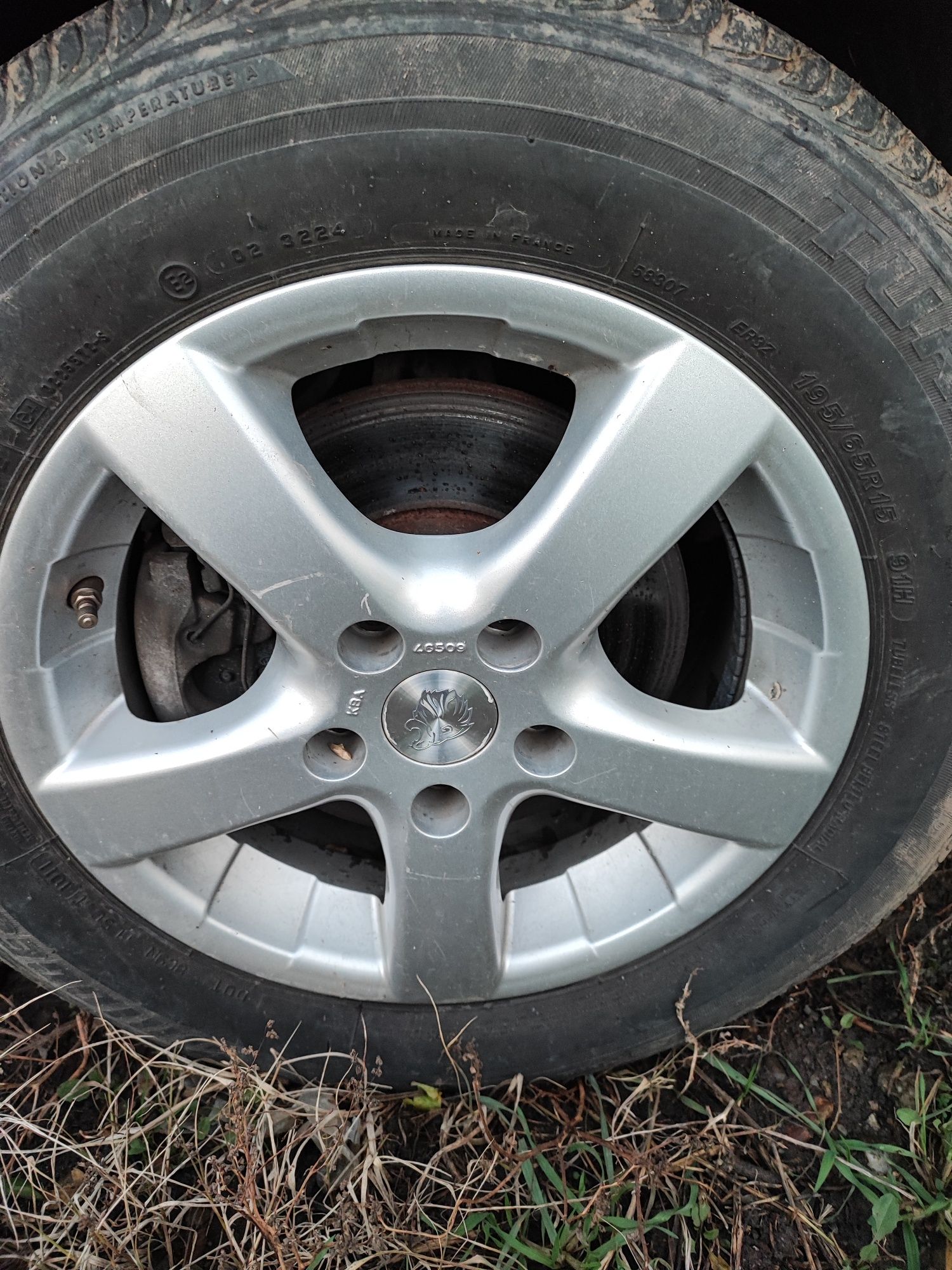 Jante aliaj impecabile ford focus2 cauciucuri vara 195/65/15 5prezoane