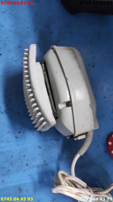 aparat de masaj vintage la 110v 2 viteze testat perfect functional