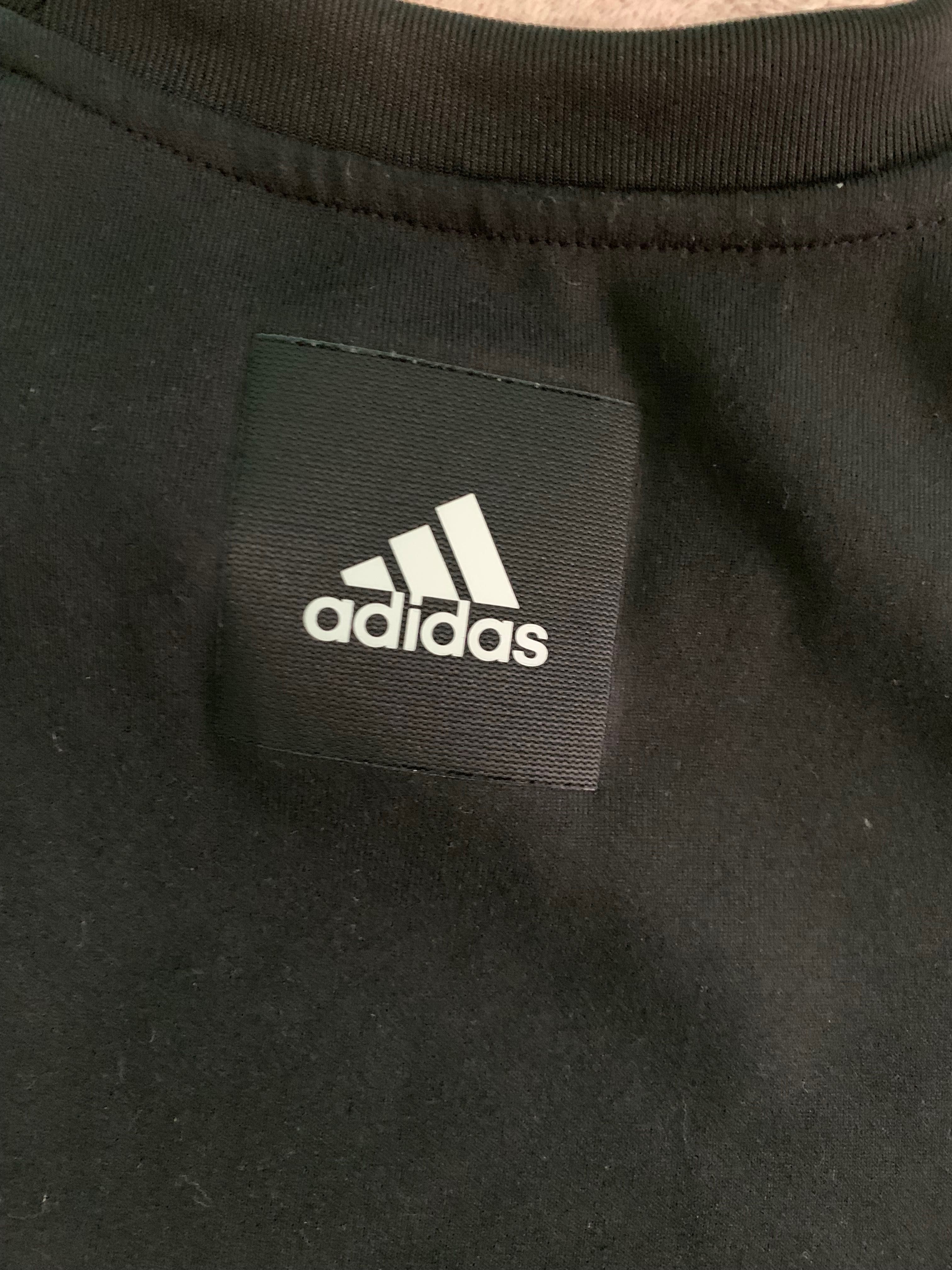 Спортна блуза Adidas