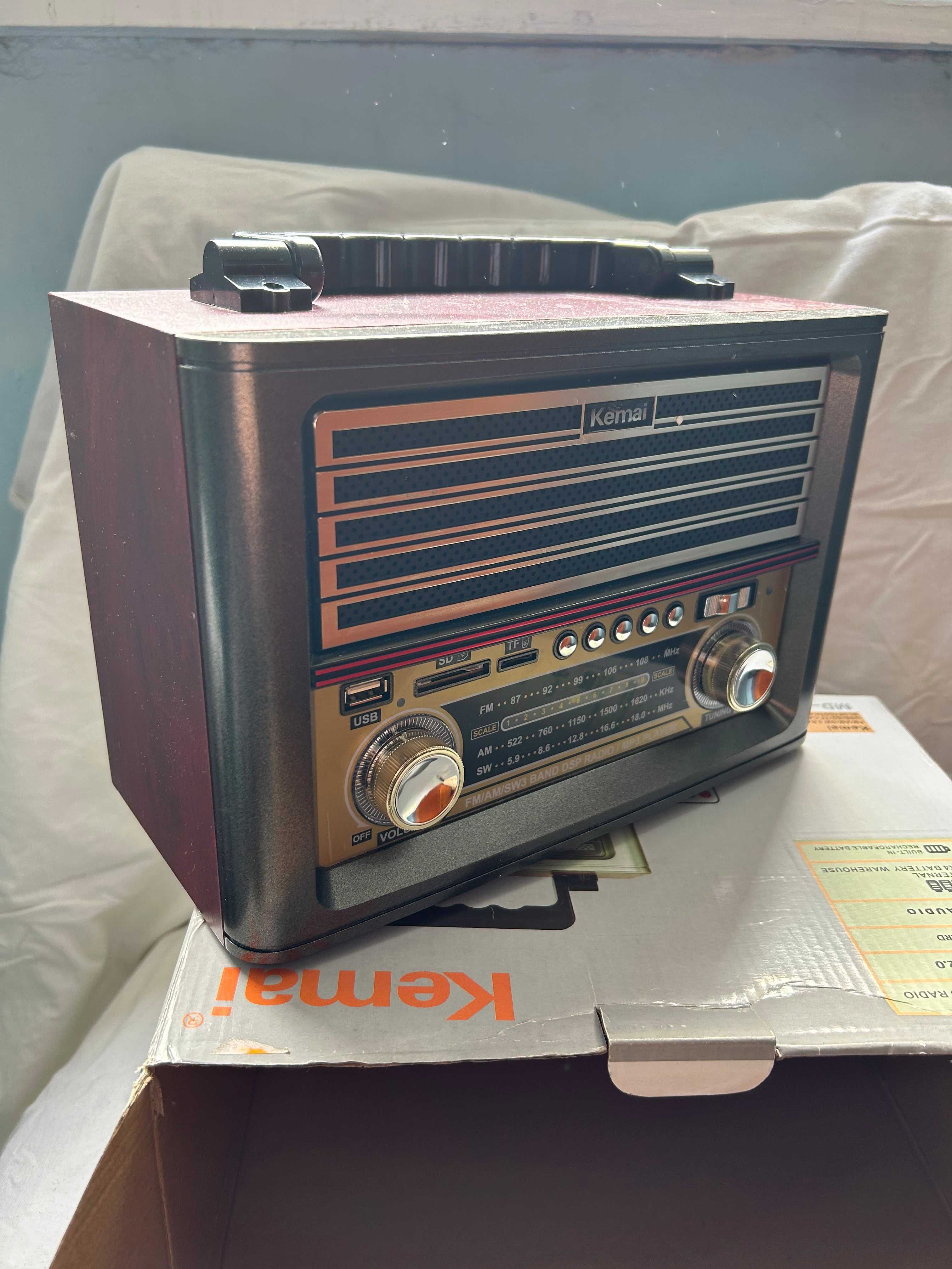 Radio portabil vintage Kemai NOU - USB, SD card, reincarcabil