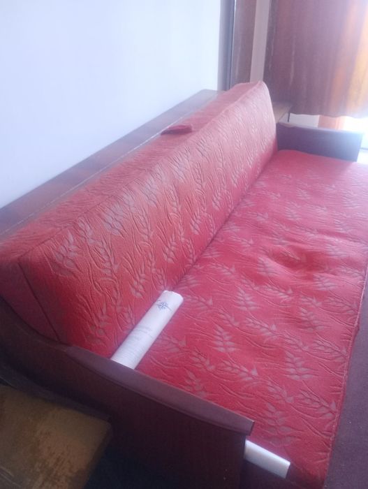 Секция от соца, сгъваемо легло, портманто, четирикрилен гардероб и др.