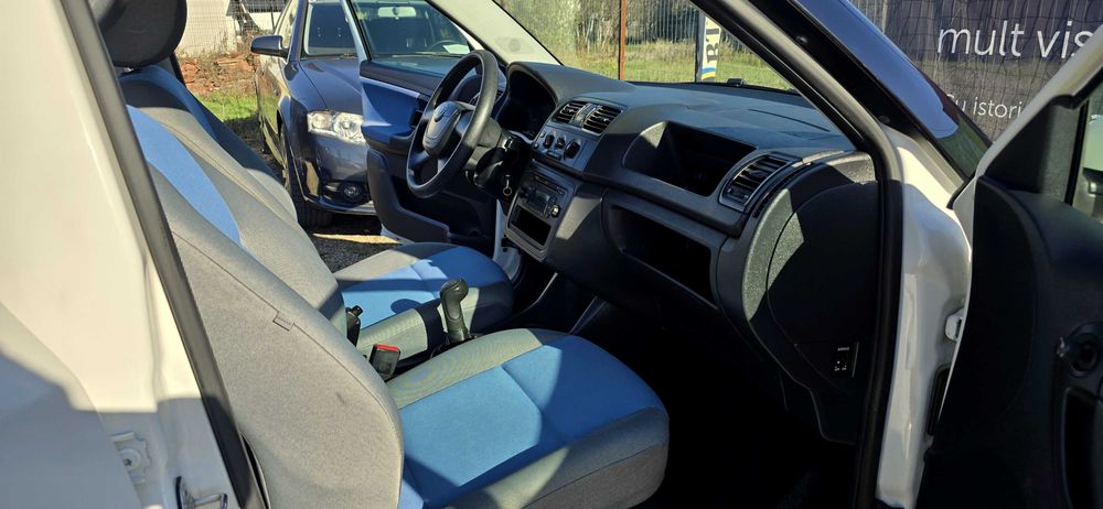 Rate Cash Skoda Fabia an 2010 benzina 1200 cm3  euro 5