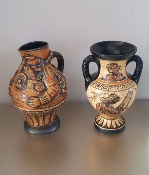 Carafa/vaza veche din  ceramică