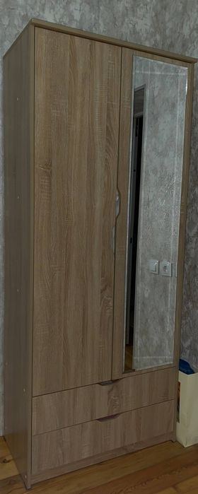 Продается шкаф для одежды в хорошем состоянии