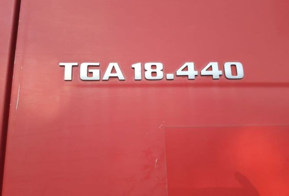 Man cap tractor de vanzare