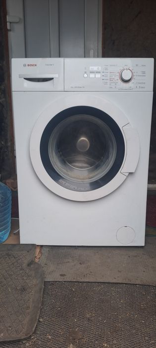 Продам стиральную машину бош на 5 кг