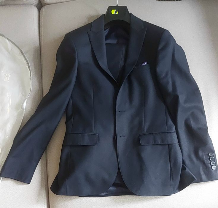 Costum elegant bărbați