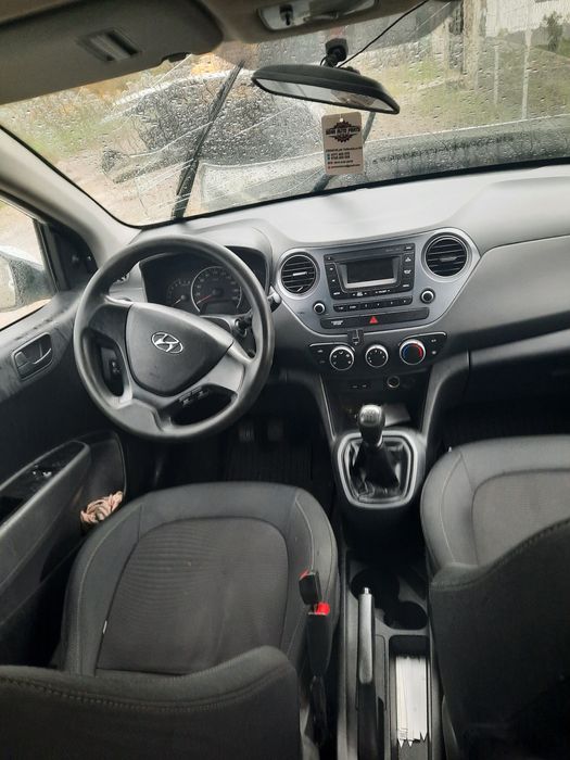 Hyundai i 10 an fab 2018 avariat