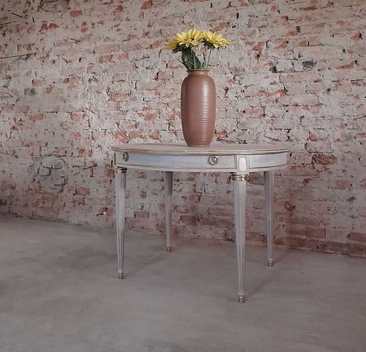 Masa veche rotunda, din lemn, reconditionata /Table/Mobila