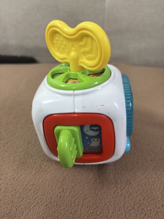 Robotel vorbitor( engleza)