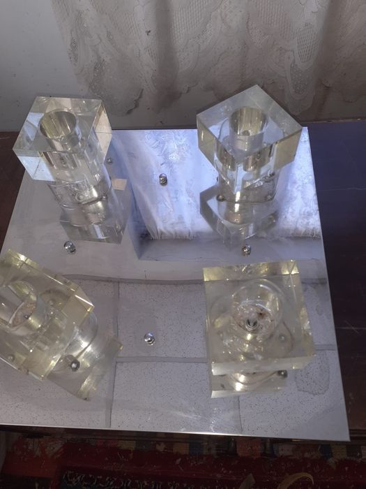 Vând candelabru nou