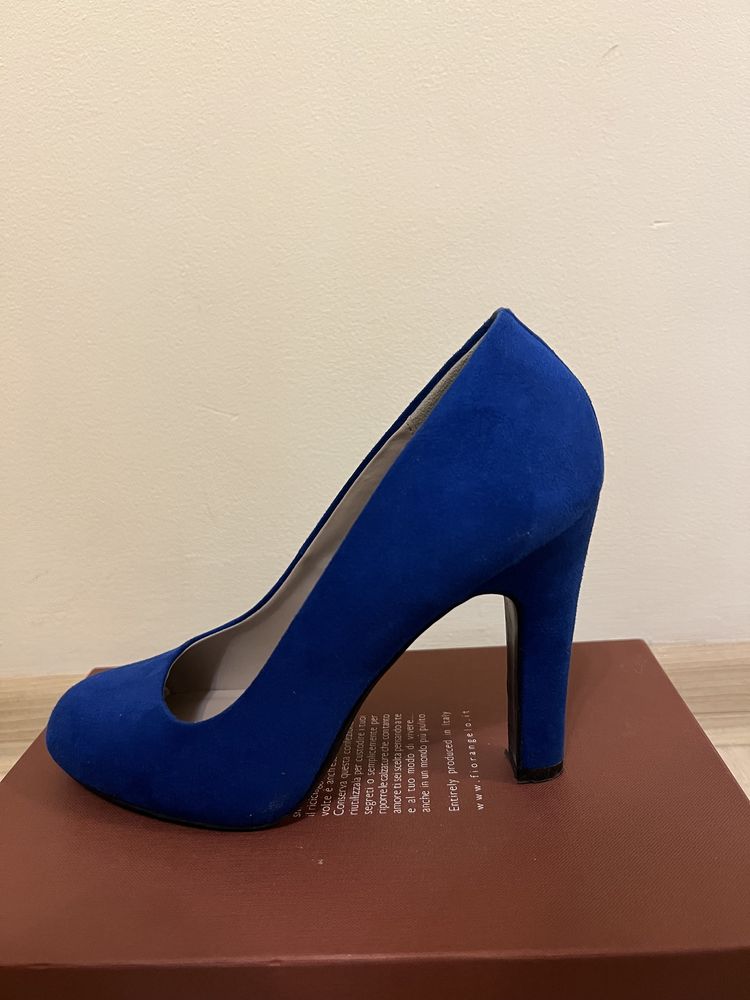 Pantofi de dama albastri