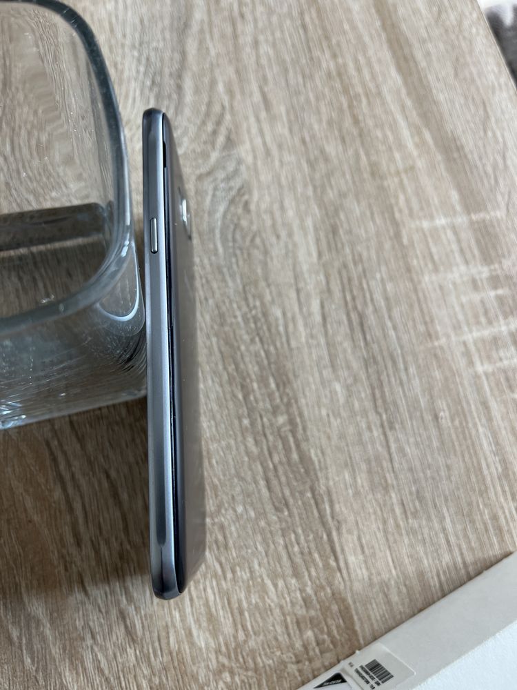 Смарт телефон SAMSUNG Galaxy J3