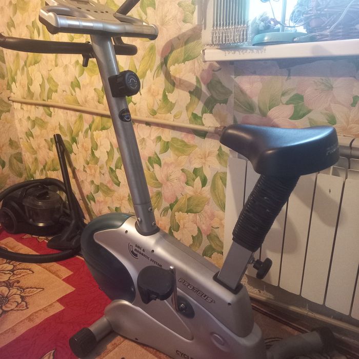 Велотренажёр  продам