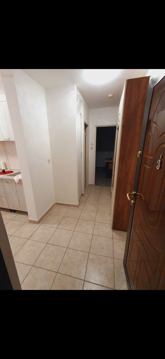 Inchiriez apartament zona Complex