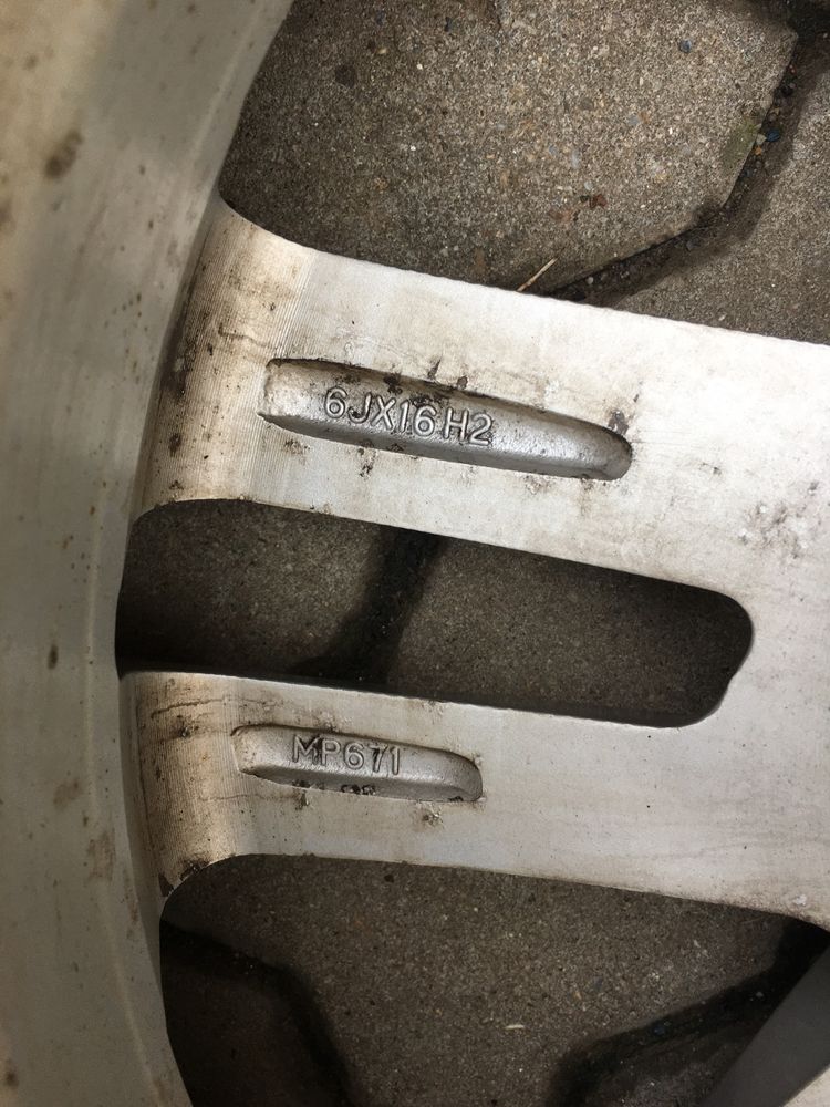 Jante originale Seat Anvelope Iarna Goodyeat Seat,Wv,Skoda 215/60 R16