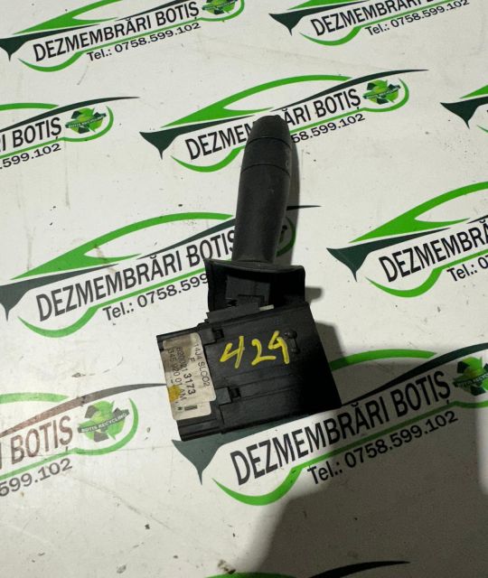 Maneta stergatoare parbriz 820021 Dacia Logan prima generatie