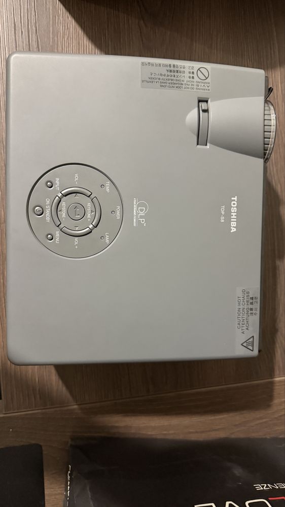 Проектор Toshiba TDP-S8
