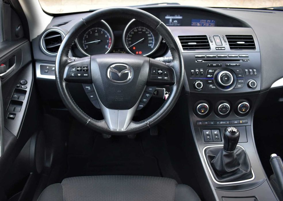 Mazda 3 motor clasic 1.6 benzina an 2012