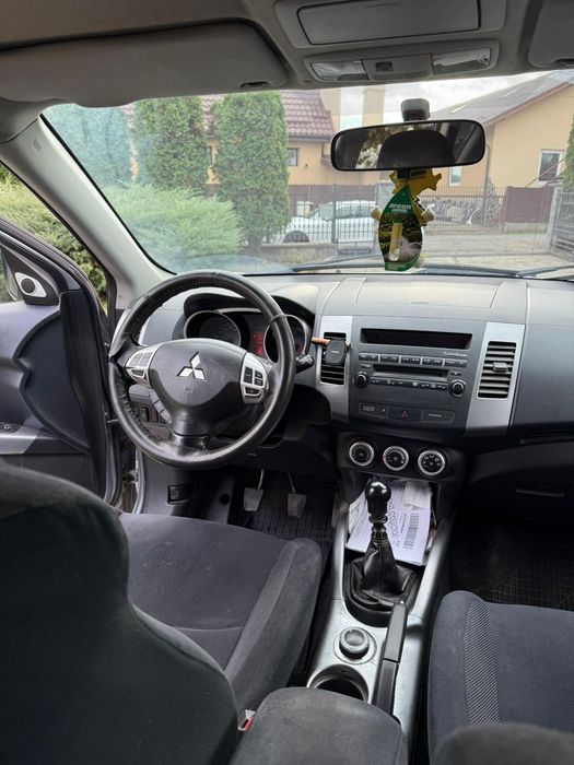 Mitsubisi  2000 diesel