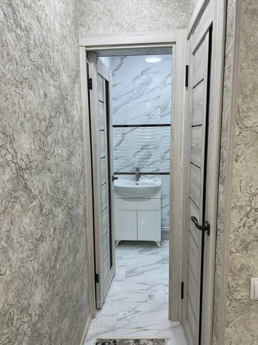 Срочно сдаю 3 ком евролукус квартира