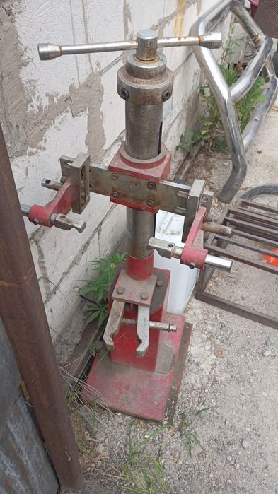 Продам пружиностягиватель