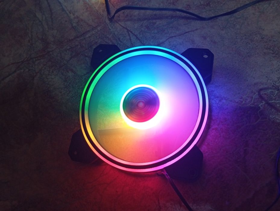 Кулера на вдув выдув.