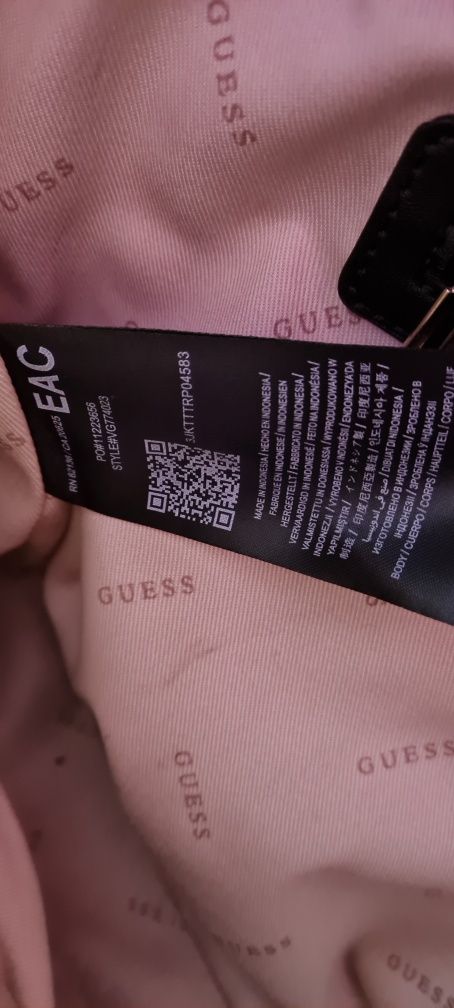 Дамска чанта  Guess