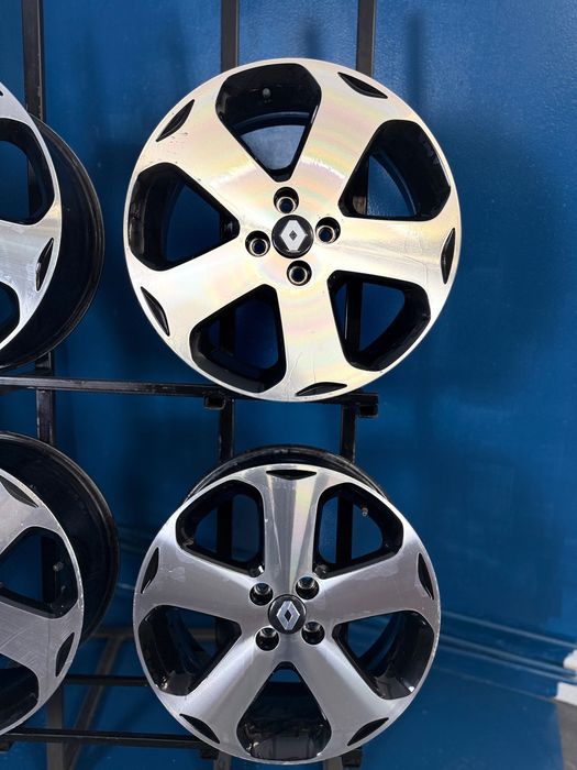 Jante Renault Captur, R17 în stare foarte bună, bicolore!