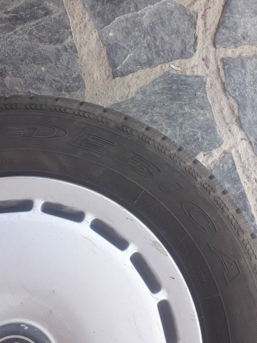 Зимни гуми с желязни джанти Debika