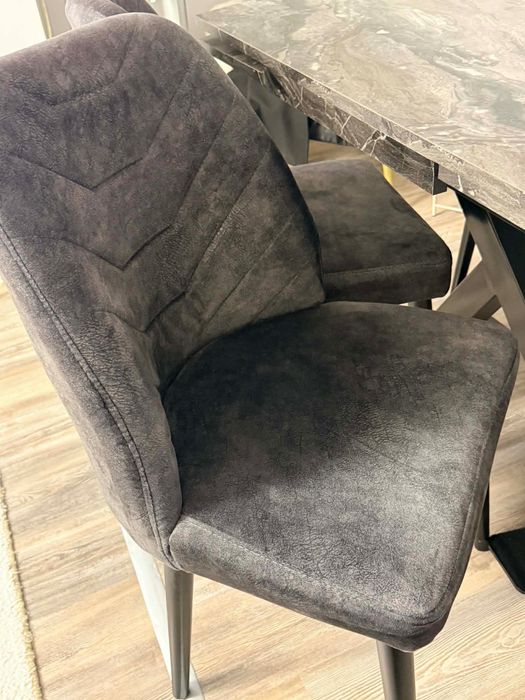 Маса със 4 стола