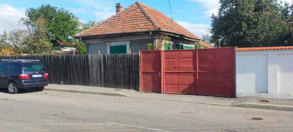Vând teren intravilan 7000mp
