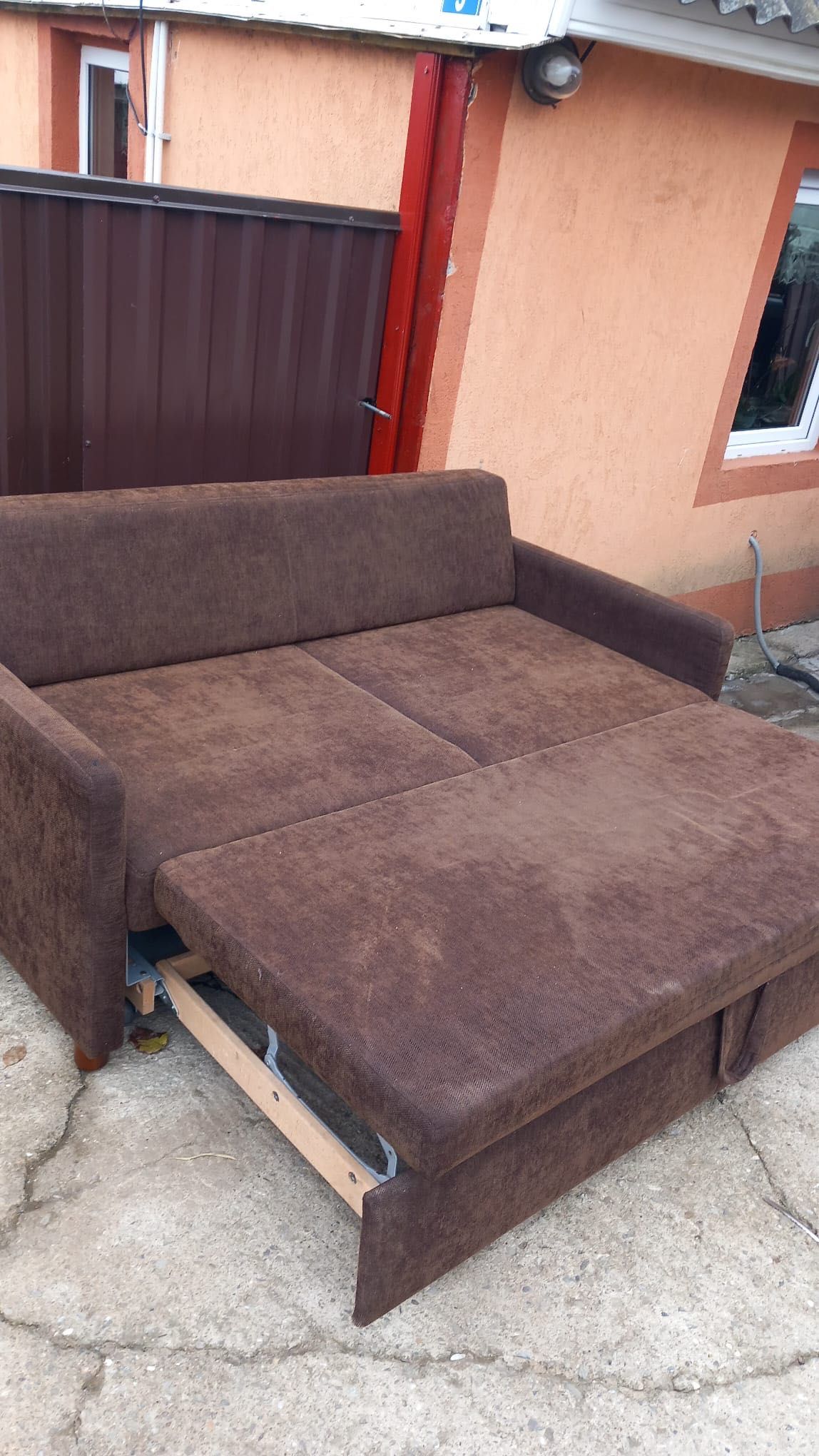 Vând canapea extensibila