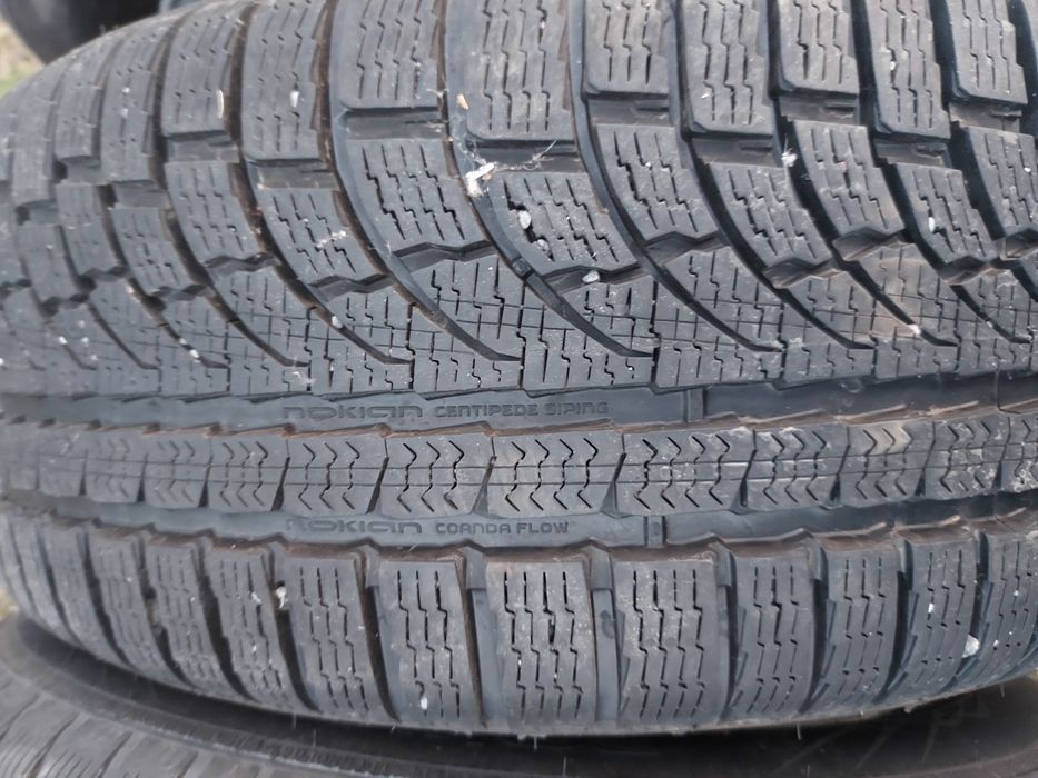 Jante originale Ford Kuga 235 55 17 Nokian de iarnă stare ca noi