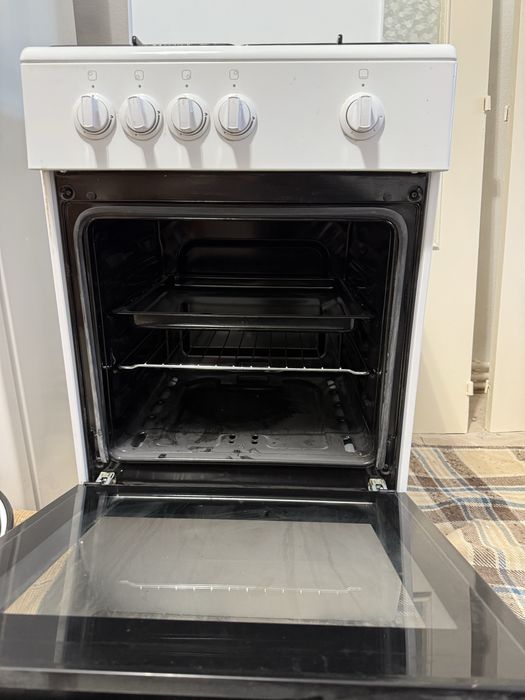 Aragaz cu cuptor ARCTIC AGM5500F