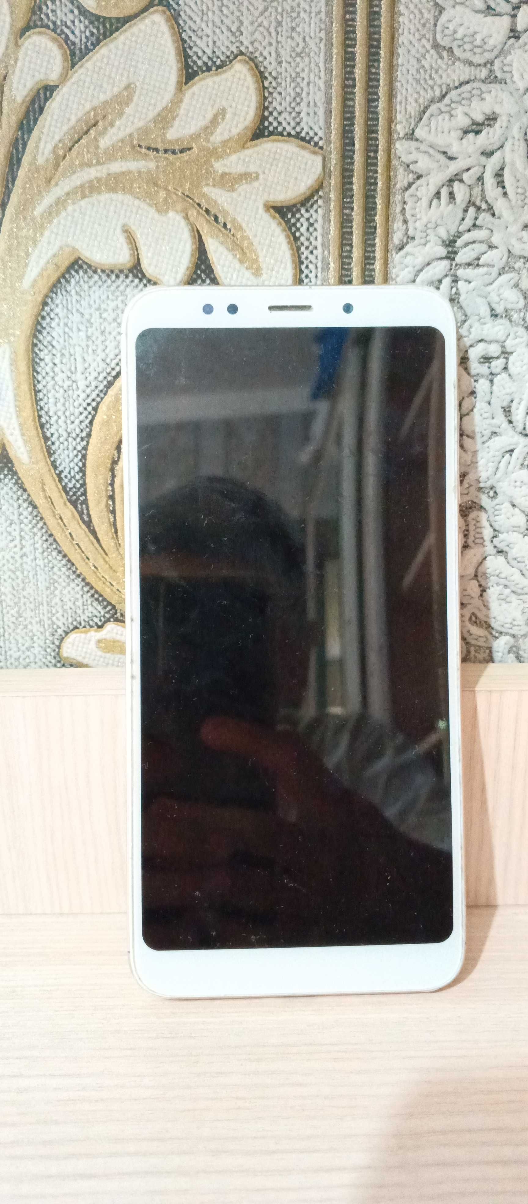 Redmi 5 platasi kuygan