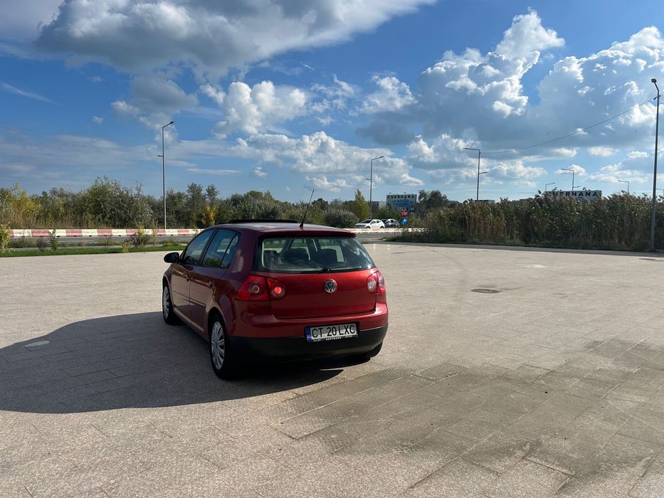 Vand golf 5 1.6 benzina