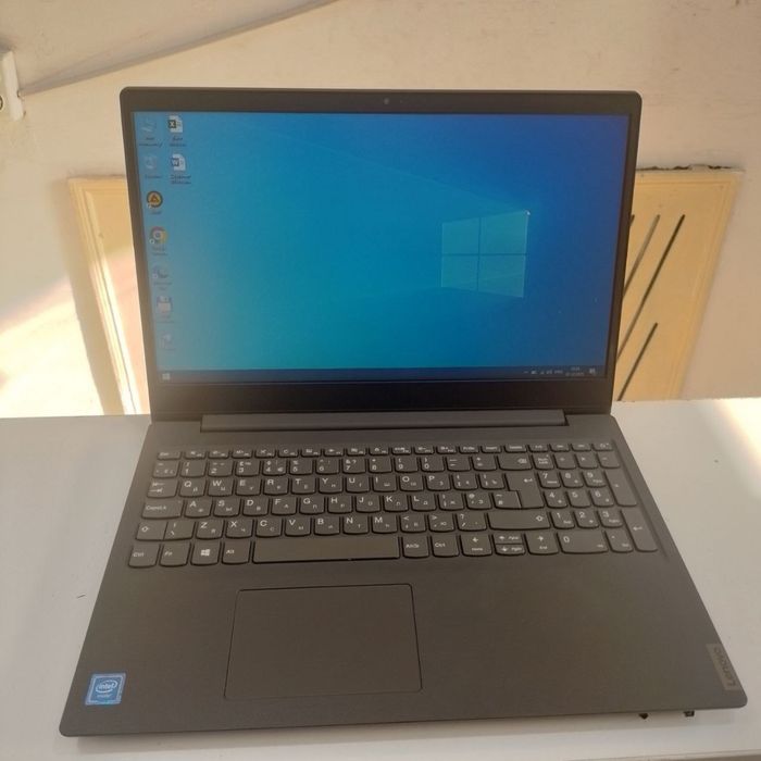 Notebook sotiladi yangi hali kop ishlatilmagan