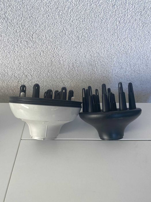 2 Accesorii cap difuzor feon/uscator par, nou, diagonala 5cm si 4,3cm
