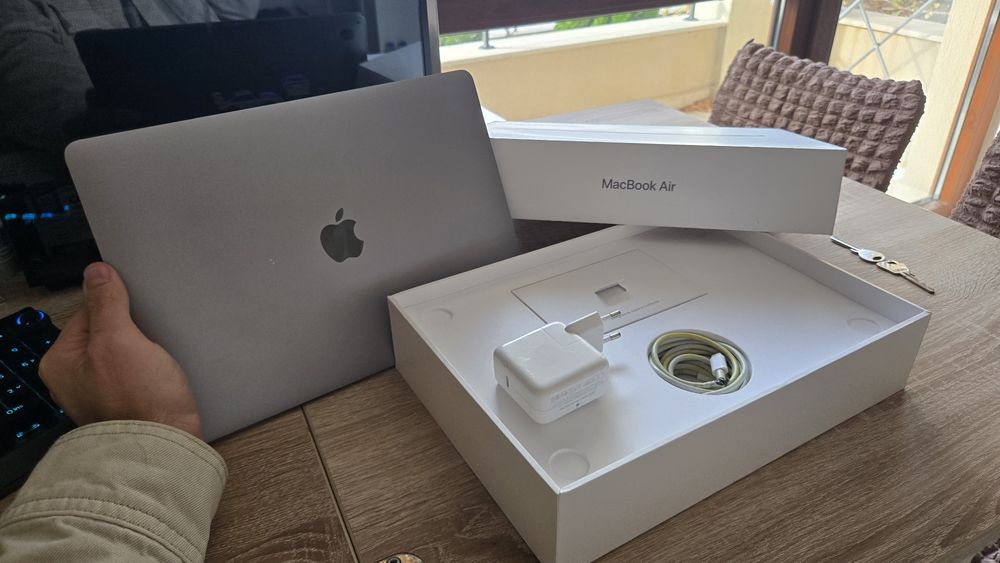 Macbook air 2019г.