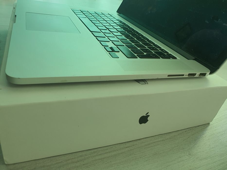 Macbook Pro Retina 15" (Late 2013), Intel Core i7, 16GB RAM, 128GB SSD