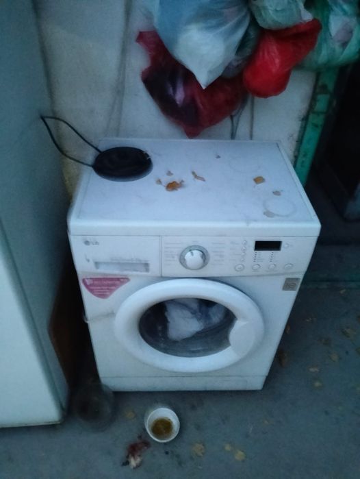 Продам стиральную машинку LG